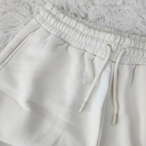 PINK SODA SPORT BATON FLEECE SHORTS. Size Small. New.Standard fit is rel… - Picture 4 of 10